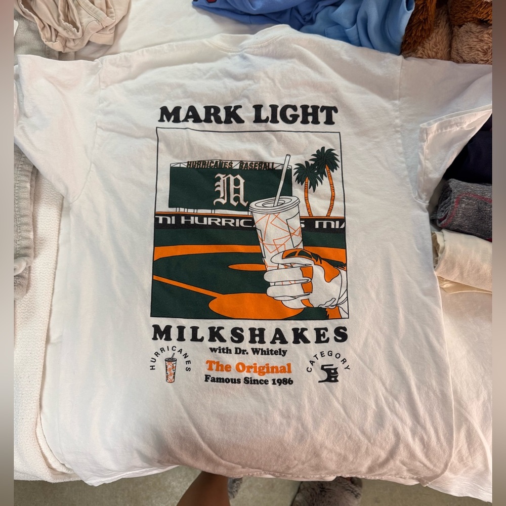 UMIAMI T-SHIRT
